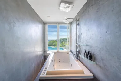 Cozy 5BR Villa Stunning SeaViews – Photos 3